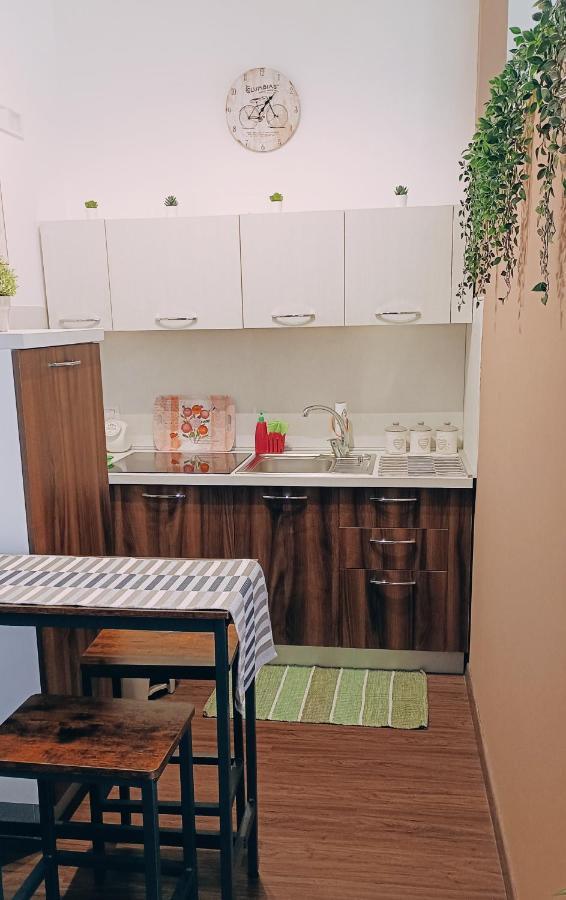 Suite Mirella เนเปิลส์ ภายนอก รูปภาพ